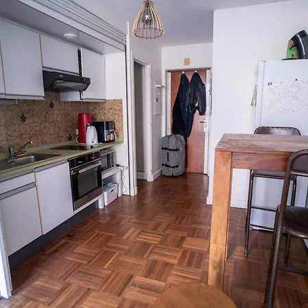 Modern Near Parisian Attractions Appartamento *